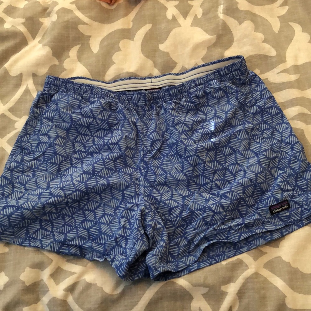 Patagonia baggies 5”